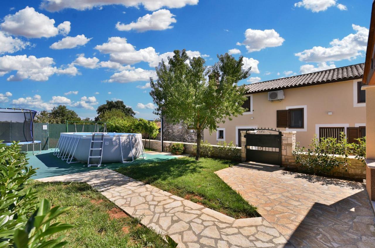הוילה Galižana House Bruno 1735 מראה חיצוני תמונה