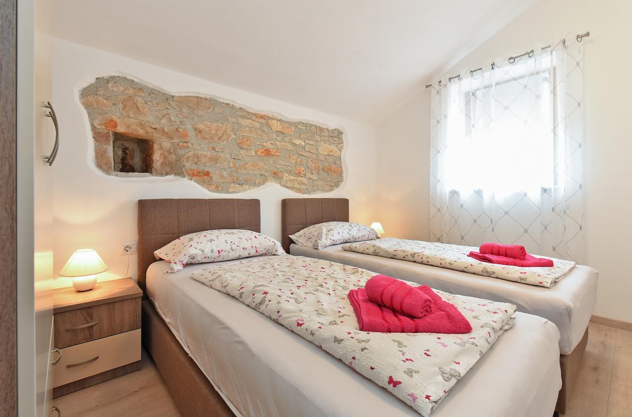 הוילה Galižana House Bruno 1735 מראה חיצוני תמונה